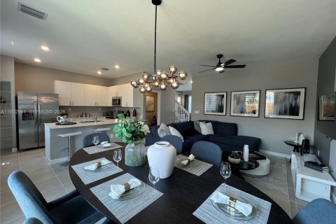 Снять в аренду таунхаус в Хомстед, Флорида 3 спальни, 153.2м2, № 2062248 - фото 7