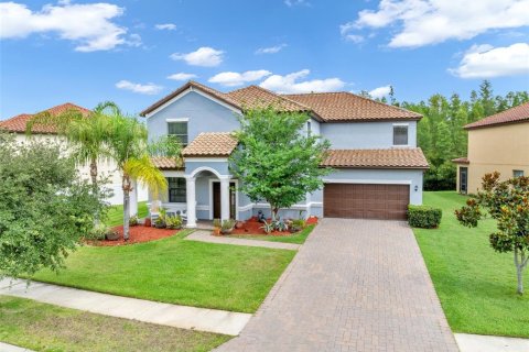 House in Land O' Lakes, Florida 6 bedrooms, 395.67 sq.m. № 2157990 - photo 2