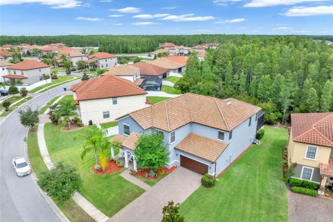 House in Land O' Lakes, Florida 6 bedrooms, 395.67 sq.m. № 2157990 - photo 5
