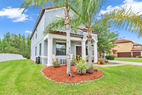 House in Land O' Lakes, Florida 6 bedrooms, 395.67 sq.m. № 2157990 - photo 4