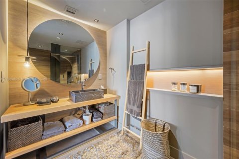 Condominio en venta en Miami, Florida, 2 dormitorios, 128.21 m2 № 1693848 - foto 18
