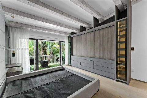 Condo in Miami, Florida, 2 bedrooms  № 2089465 - photo 15