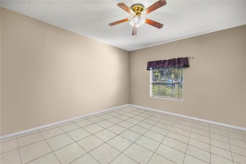 House in Ocala, Florida 4 bedrooms, 210.33 sq.m. № 1899565 - photo 15
