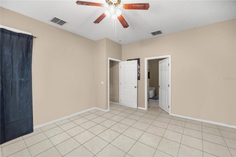House in Ocala, Florida 4 bedrooms, 210.33 sq.m. № 1899565 - photo 10