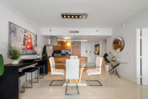 Copropriété à vendre à Miami, Floride: 1 chambre, 78.22 m2 № 1941337 - photo 16