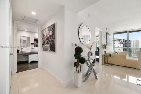 Copropriété à vendre à Miami, Floride: 1 chambre, 78.22 m2 № 1941337 - photo 9