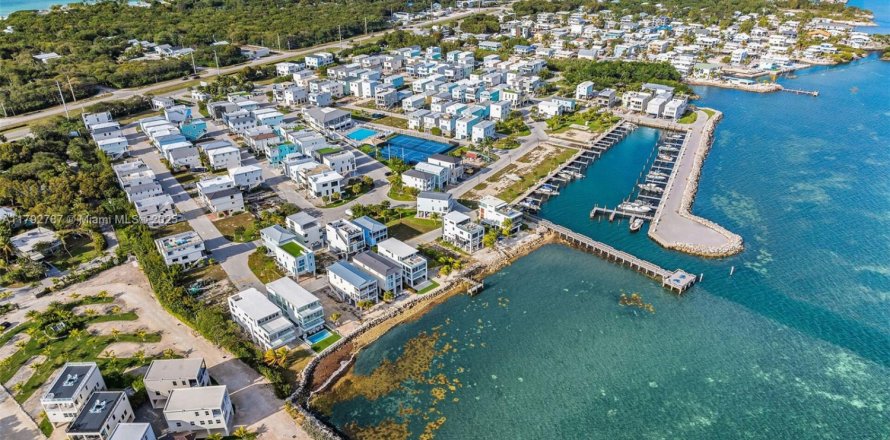 Земельный участок в Ки-Ларго, Флорида № 2016957