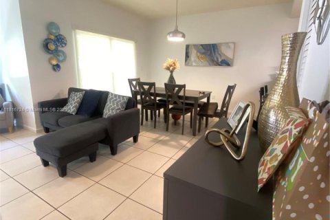 Купить кондоминиум в Дорал, Флорида 2 спальни, 104.14м2, № 1981882 - фото 11