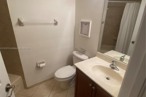 Купить кондоминиум в Дорал, Флорида 2 спальни, 104.14м2, № 1981882 - фото 17