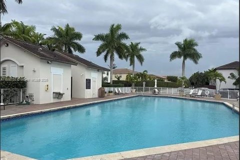 Купить кондоминиум в Дорал, Флорида 2 спальни, 104.14м2, № 1981882 - фото 4