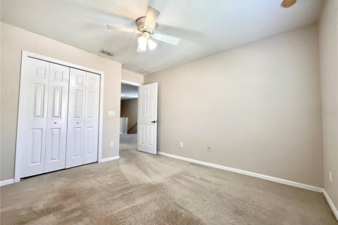 Townhouse in Oviedo, Florida 3 bedrooms, 169.83 sq.m. № 2402738 - photo 14