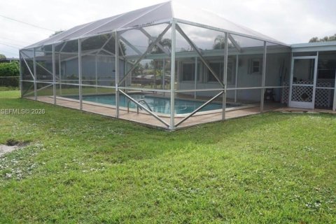 House in Palm Springs, Florida 4 bedrooms, 146.04 sq.m. № 2387273 - photo 8