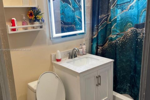 Villa ou maison à vendre à Miami, Floride: 3 chambres, 117.89 m2 № 1956155 - photo 10