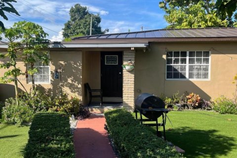 Villa ou maison à vendre à Miami, Floride: 3 chambres, 117.89 m2 № 1956155 - photo 26