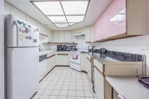 Купить кондоминиум в Клируотер, Флорида 4 комнаты, 132.39м2, № 2232815 - фото 6