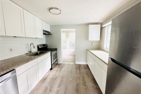 Apartamento en alquiler en Orlando, Florida, 2 dormitorios, 69.68 m2 № 1750324 - foto 9