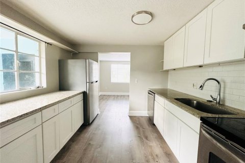 Apartamento en alquiler en Orlando, Florida, 2 dormitorios, 69.68 m2 № 1750324 - foto 5