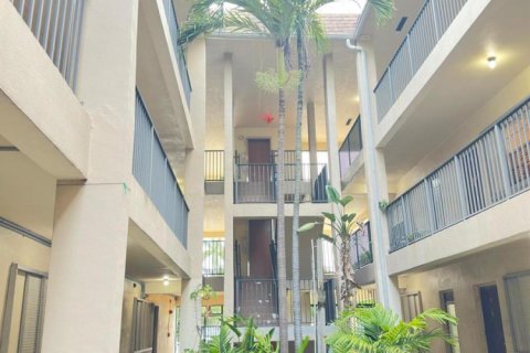 Condominio en alquiler en Dania Beach, Florida, 1 dormitorio, 60.85 m2 № 2173668 - foto 2