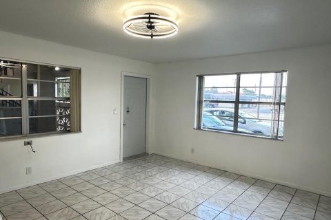 Condominio en alquiler en Dania Beach, Florida, 1 dormitorio, 60.85 m2 № 2173668 - foto 4