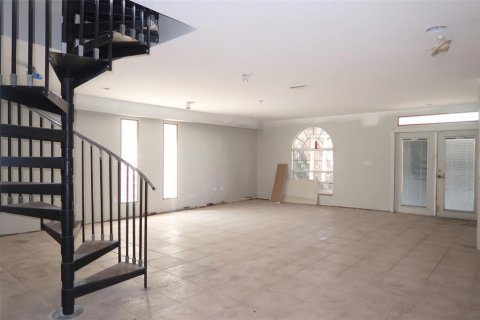House in Gulfport, Florida 3 bedrooms, 242.85 sq.m. № 1884143 - photo 3