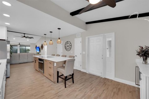 Condo in Fort Myers, Florida, 2 bedrooms  № 2213580 - photo 9