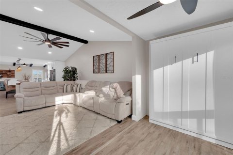 Condo in Fort Myers, Florida, 2 bedrooms  № 2213580 - photo 14