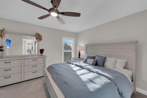 Condo in Fort Myers, Florida, 2 bedrooms  № 2213580 - photo 17