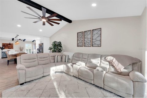 Condo in Fort Myers, Florida, 2 bedrooms  № 2213580 - photo 4