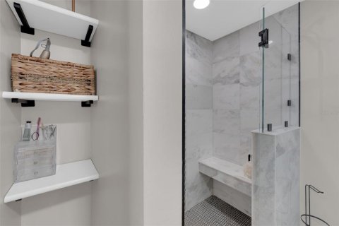 Condo in Fort Myers, Florida, 2 bedrooms  № 2213580 - photo 21
