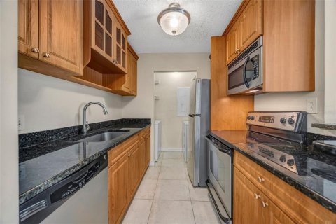 Condominio en venta en Palm Harbor, Florida, 2 dormitorios, 83.43 m2 № 2225750 - foto 10
