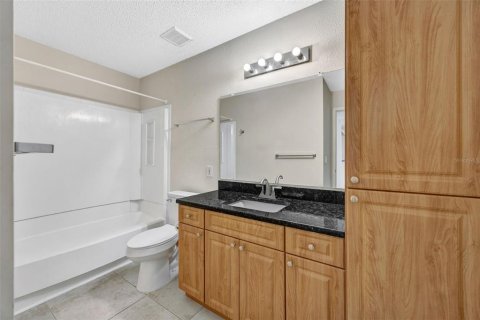 Condominio en venta en Palm Harbor, Florida, 2 dormitorios, 83.43 m2 № 2225750 - foto 25
