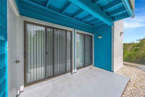 Condominio en venta en Palm Harbor, Florida, 2 dormitorios, 83.43 m2 № 2225750 - foto 3