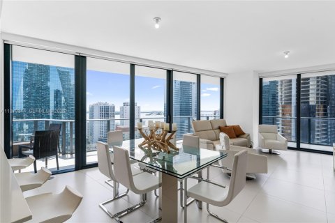 Copropriété à louer à Miami, Floride: 3 chambres, 119.01 m2 № 2046038 - photo 2