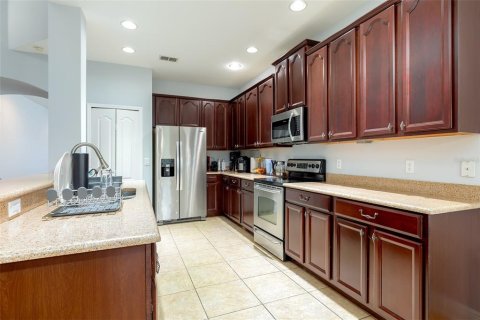 House in Windermere, Florida 4 bedrooms, 255.85 sq.m. № 2302641 - photo 10