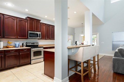 House in Windermere, Florida 4 bedrooms, 255.85 sq.m. № 2302641 - photo 8