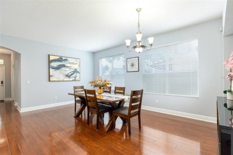 House in Windermere, Florida 4 bedrooms, 255.85 sq.m. № 2302641 - photo 5