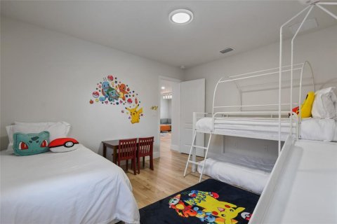 Casa en venta en Kissimmee, Florida, 6 dormitorios, 291.9 m2 № 1400344 - foto 30