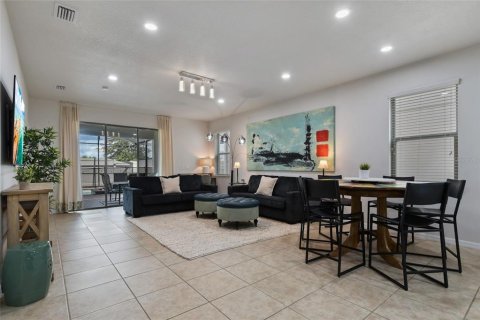 Casa en venta en Kissimmee, Florida, 6 dormitorios, 291.9 m2 № 1400344 - foto 11
