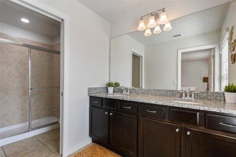 Casa en venta en Kissimmee, Florida, 6 dormitorios, 291.9 m2 № 1400344 - foto 28