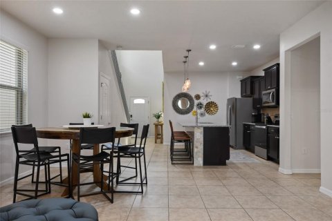 Casa en venta en Kissimmee, Florida, 6 dormitorios, 291.9 m2 № 1400344 - foto 10