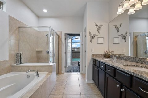 Casa en venta en Kissimmee, Florida, 6 dormitorios, 291.9 m2 № 1400344 - foto 18