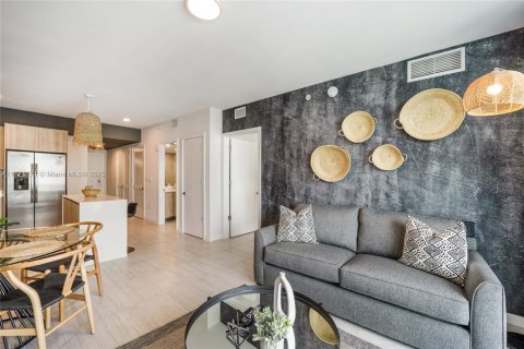 Condominio en venta en Miami, Florida, 1 dormitorio, 69.03 m2 № 1985547 - foto 10