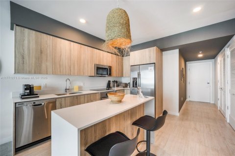 Condominio en venta en Miami, Florida, 1 dormitorio, 69.03 m2 № 1985547 - foto 4