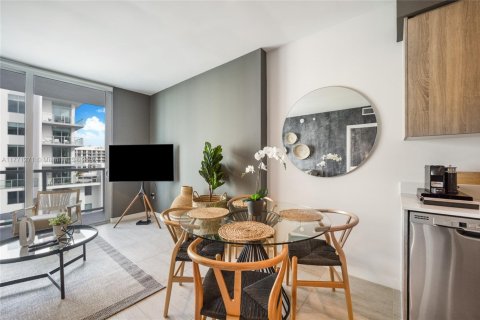 Condominio en venta en Miami, Florida, 1 dormitorio, 69.03 m2 № 1985547 - foto 5