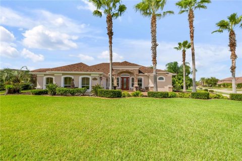 House in New Smyrna Beach, Florida 3 bedrooms, 205.22 sq.m. № 2408467 - photo 10