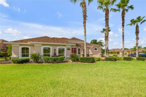 House in New Smyrna Beach, Florida 3 bedrooms, 205.22 sq.m. № 2408467 - photo 11