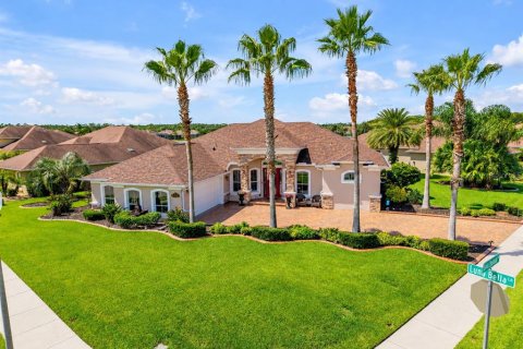 House in New Smyrna Beach, Florida 3 bedrooms, 205.22 sq.m. № 2408467 - photo 2