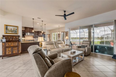 House in New Smyrna Beach, Florida 3 bedrooms, 205.22 sq.m. № 2408467 - photo 20