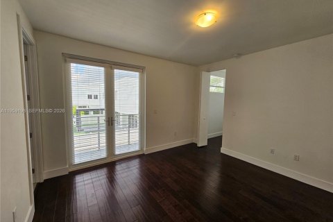 Купить виллу или дом в Дорал, Флорида 5 спален, 336.31м2, № 2079462 - фото 23