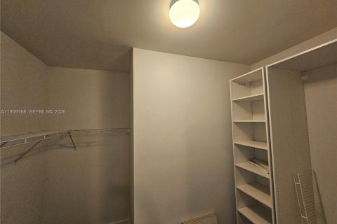 Купить виллу или дом в Дорал, Флорида 5 спален, 336.31м2, № 2079462 - фото 20